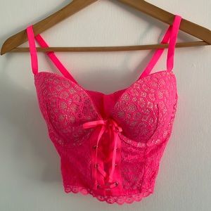 Victoria’s Secret Coussine Bustier bra 32DD hot pink